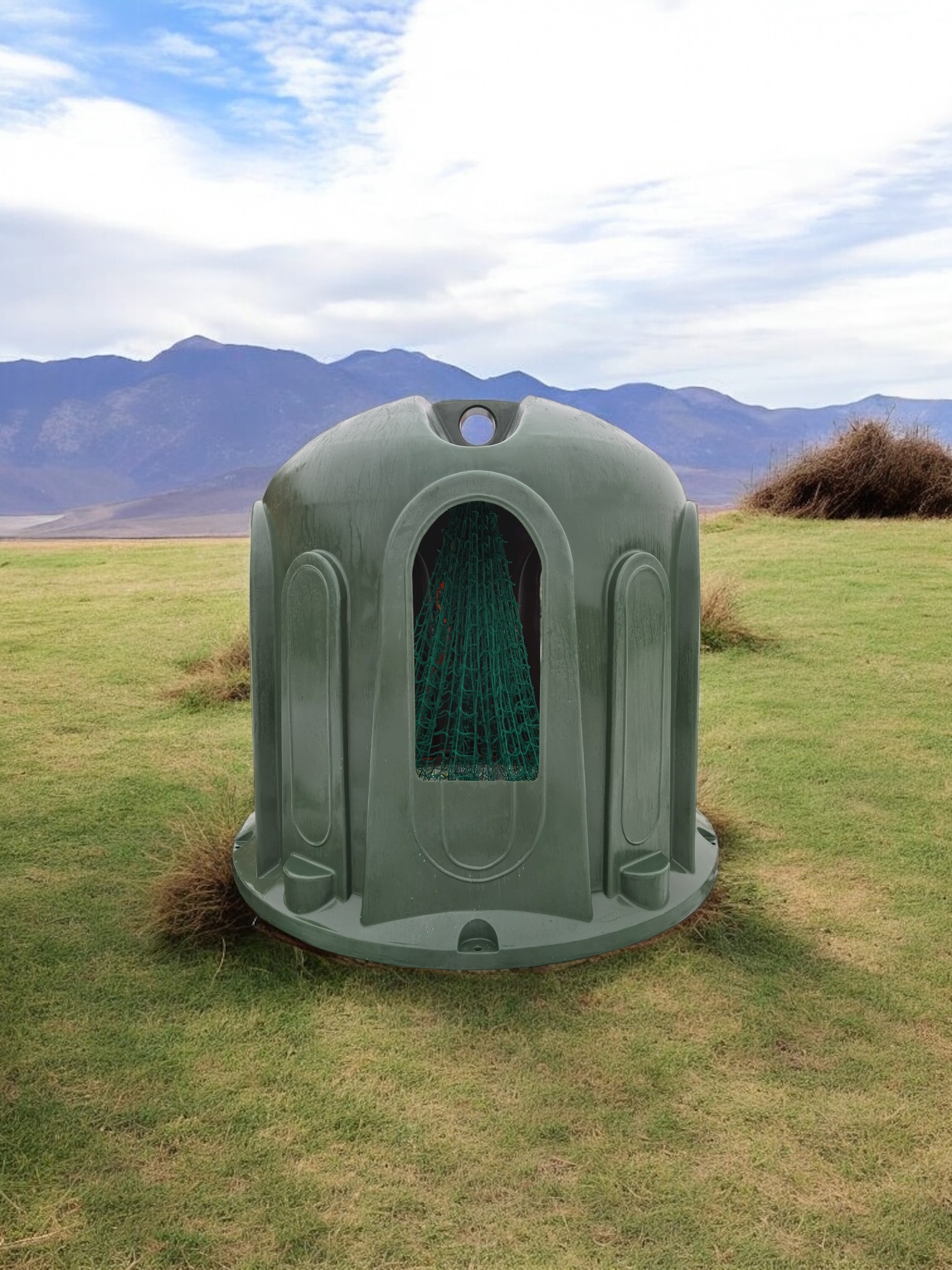 Heuglocke mit 5 Fressöffnungen und Heunetz, für Rundballen bis 150cm